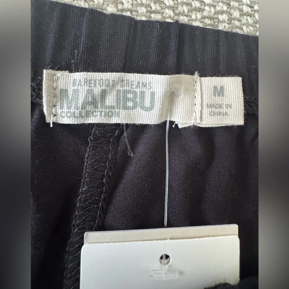 Women’s Barefoot dreams Malibu PJ set  Medium - Picture 4 of 12